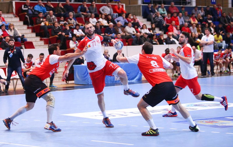 Cupa EHF: Dinamo - Granollers. Meci cu miză uriașă, pierdut dramatic de ”câini” / GALERIE FOTO
