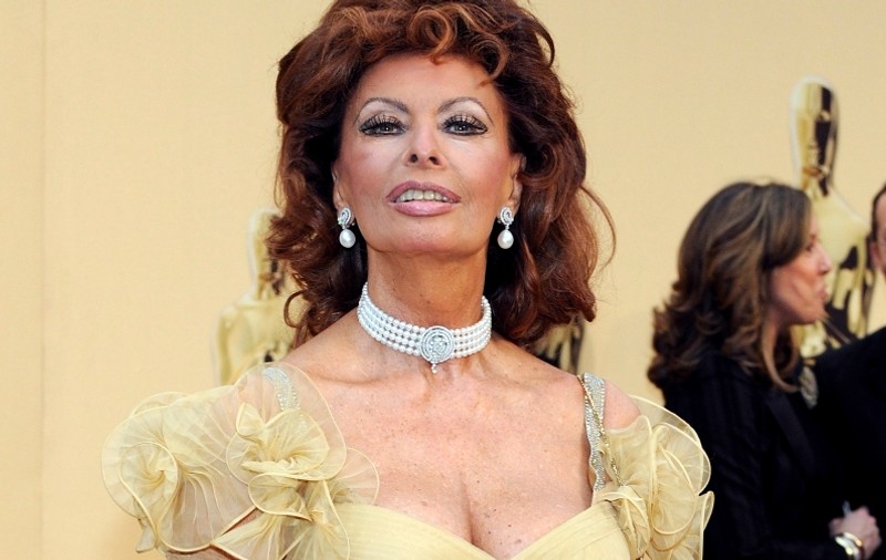 Sophia Loren a plans la despărţirea de colegele ei