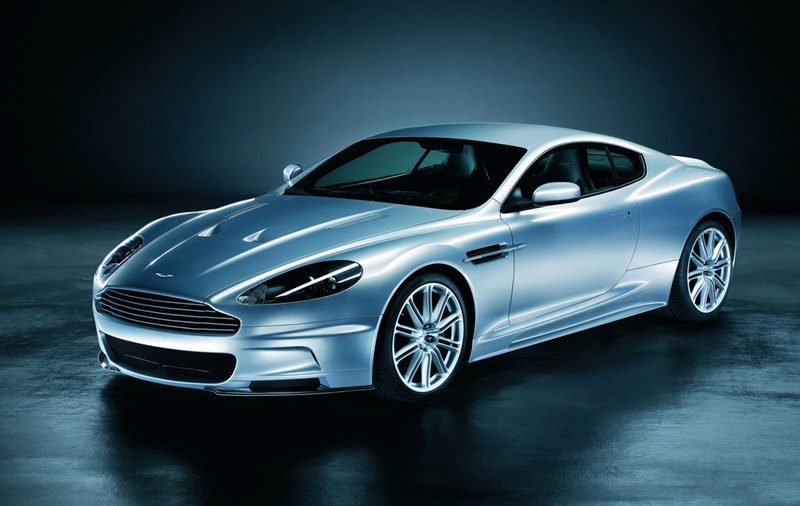 Un fan James Bond nu are ce face cu banii