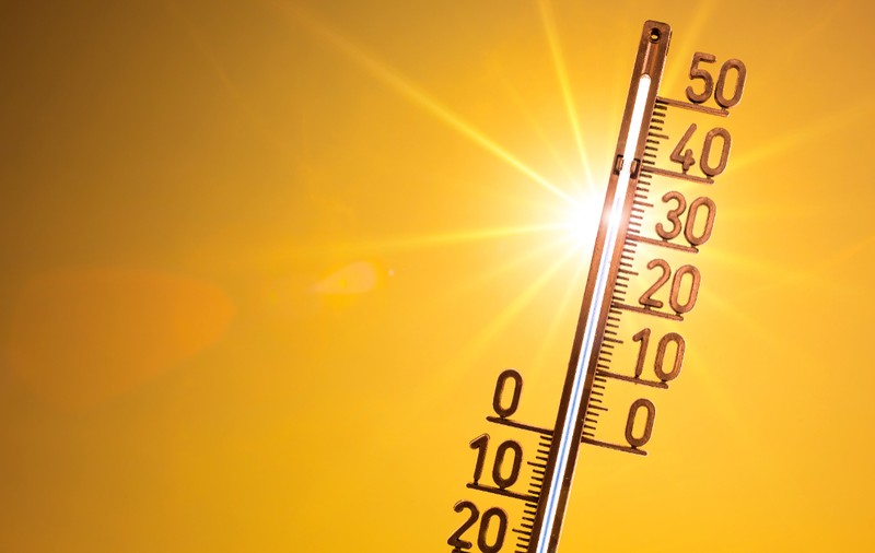 ANM a emis cod roșu de caniculă în București și 35 de județe, de luni până miercuri. Harta zonelor afectate de valul de căldură extremă