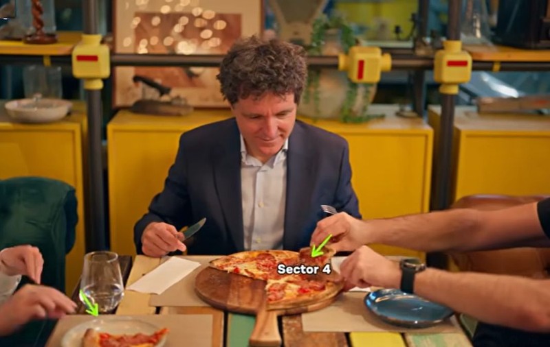 Nicușor Dan folosește felii de pizza ca să explice cum e împărțit bugetul în București: „Banii orașului nu sunt distribuiți echitabil”