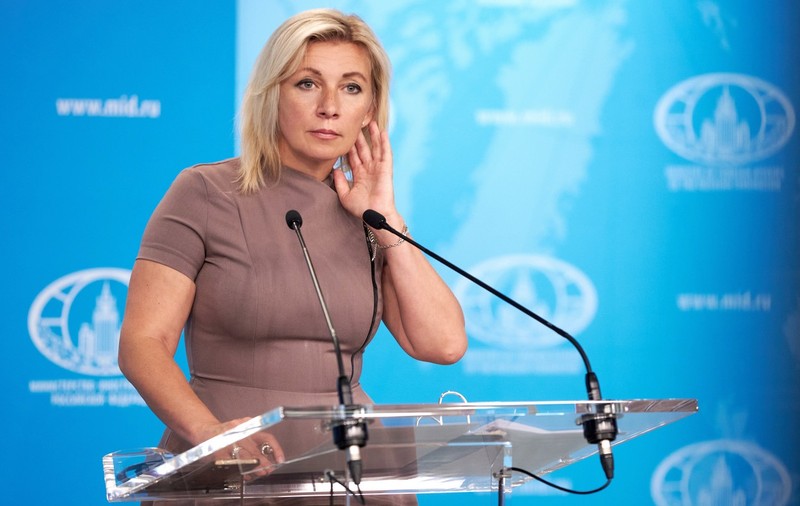 Zaharova cere României să recunoască public că trimite armament Kievului: „De acum e clar ce înseamnă ajutor «umanitar»”