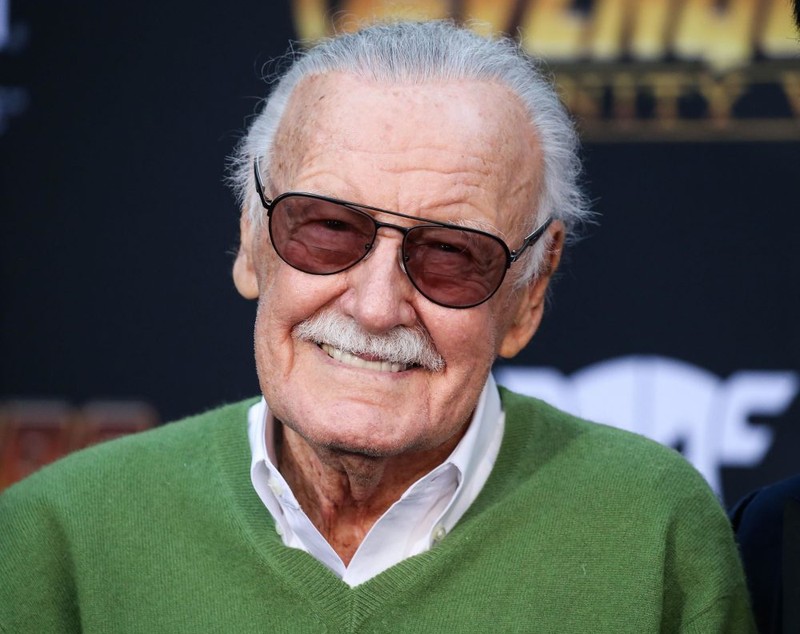 Stan Lee a murit. "Părintele" lui Spider-Man, fiul al unor emigranți din România, era bolnav de mai mult timp