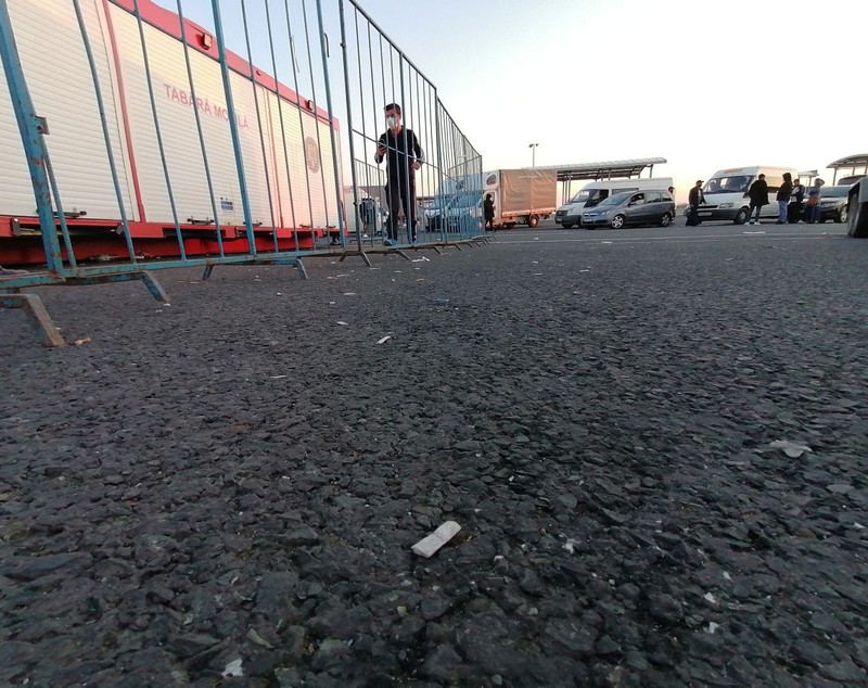 CORESPONDENȚĂ de la graniță | Vama Nădlac, un focar de infecție din cauza mormanelor de gunoi. Ce spune Prefectura Arad despre situație