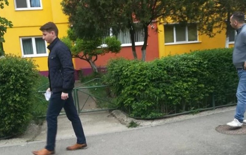 Șeful tineretului liberal din Cluj-Napoca, responsabil pentru distribuirea de pliante false cu sigla Alianței 2020 USR PLUS. TNL anunță excluderea acestuia din organizație