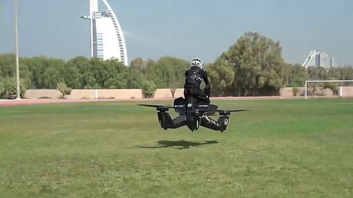 Primul oraș din lume unde polițiștii zboară pe drone. Cum arată mașinăriile zburătoare