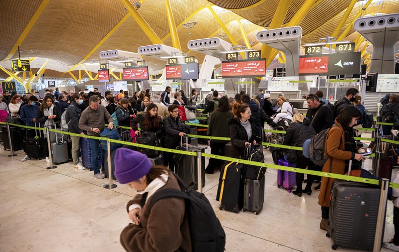 Spania anunță că va permite intrarea în țară a călătorilor din China, doar pe baza vaccinării sau a unui test COVID negativ