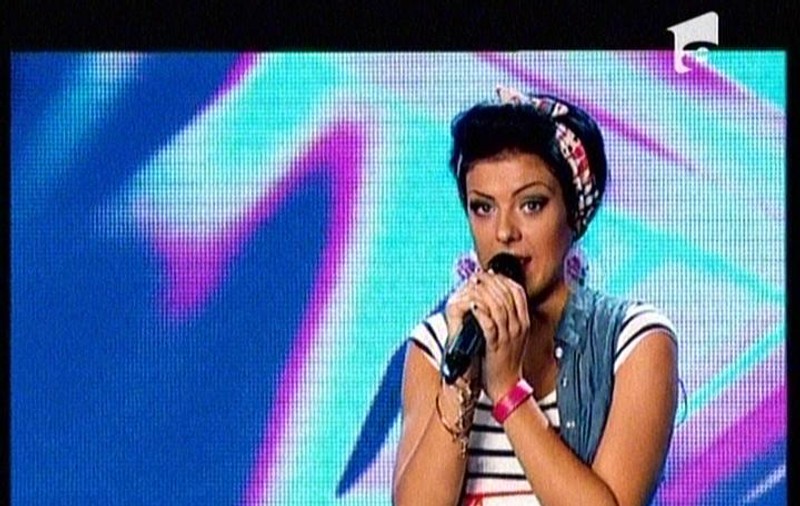 INCREDIBIL! Cheloo a fost impresionat de rapp-ul unei fete: ”Cel mai bun de până acum!” Le-a dat clasă băieților de cartier!