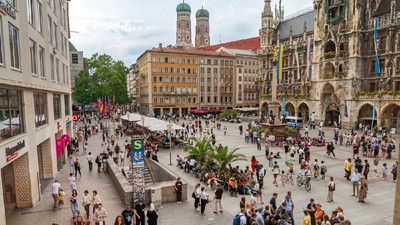 marienplatz-munchen-turisti