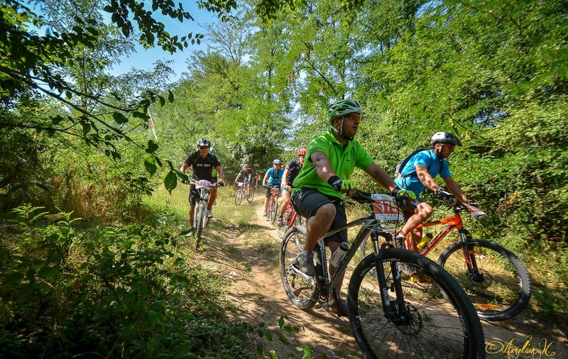Expediție ciclistă marca Riders Club pentru pasionați: Dumbrava cu Mărgăritar! Aventură cu 45 de curse și cu multe povești despre bucuria pedalatului în Parcul Natural Comana / GALERIE FOTO