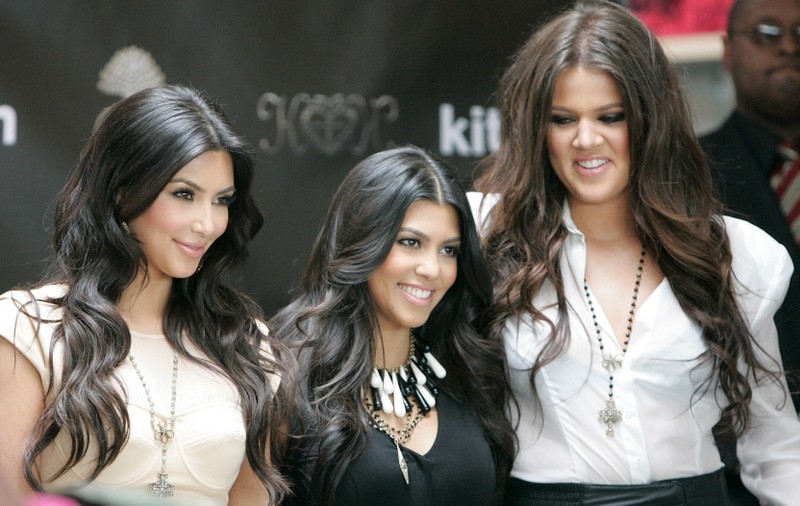 Fetele Kardashian, date în judecată pentru 75 de milioane de dolari