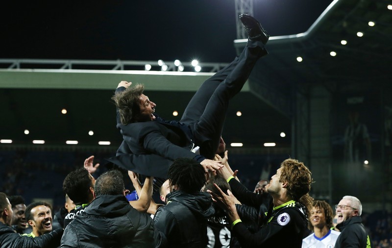 Anglia, etapa a 37-a. Chelsea a câștigat titlul, al 6-lea din istoria londonezilor. Liverpool a distrus-o pe West Ham! VIDEO