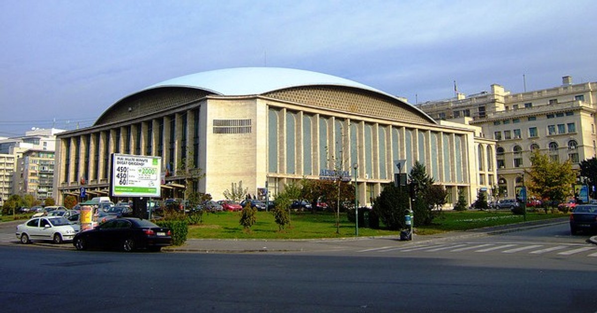 Guvernul vrea să modernizeze Sala Palatului