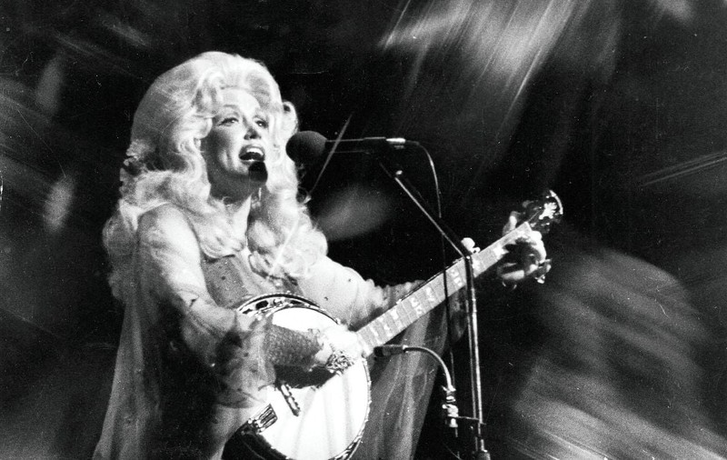 Dolly Parton a murit. Regina muzicii country avea 80 de ani
