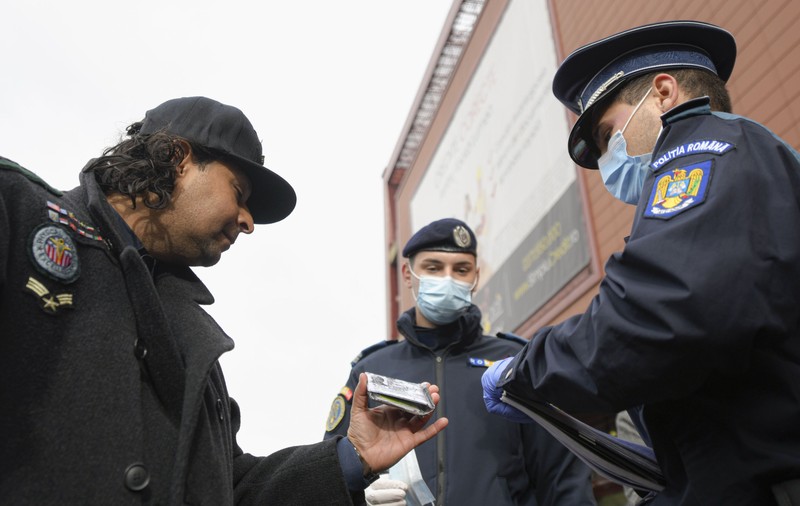 Polițiștii au aplicat în ultima săptămână amenzi în valoare de aproximativ 8,6 milioane de lei pentru nerespectarea măsurilor COVID-19