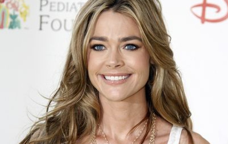 Denise Richards: "Implanturile sunt o investiţie pe termen lung"