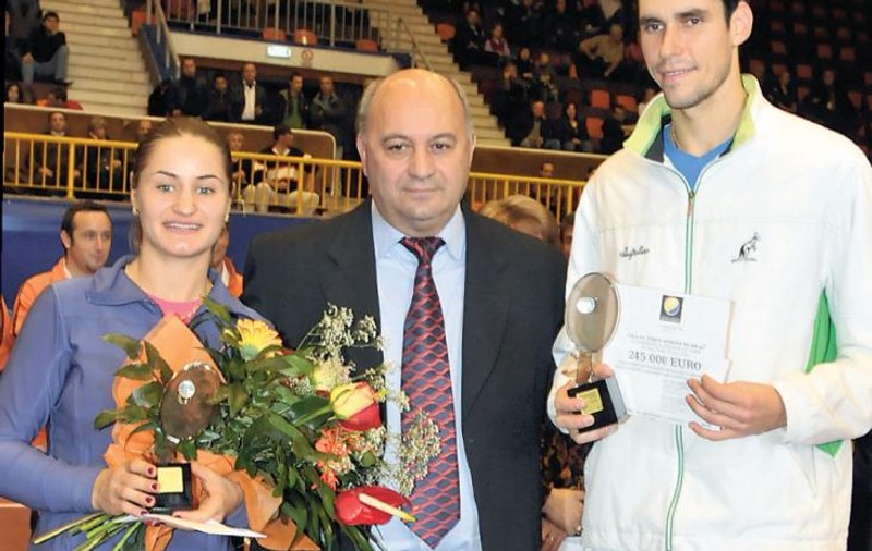 Bătaie pe case 