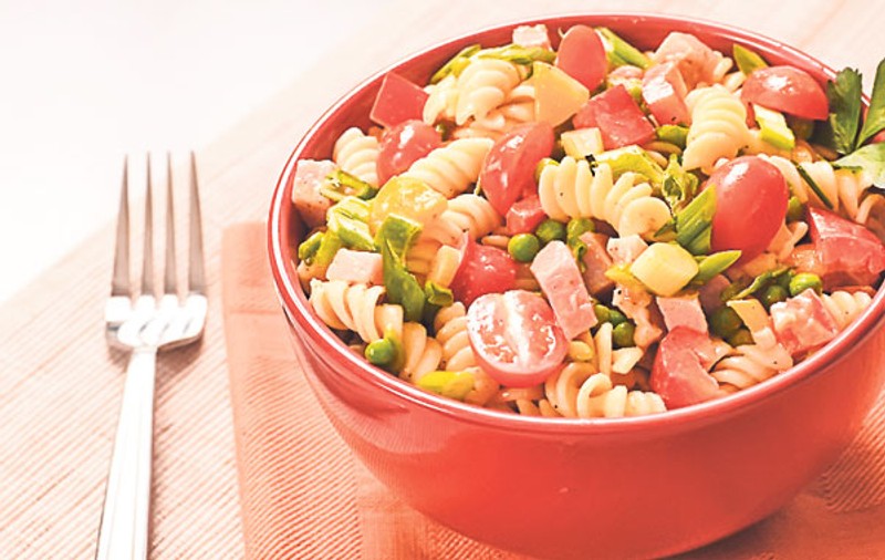O rețetă sănătoasă | Salată de fusilli cu roşii