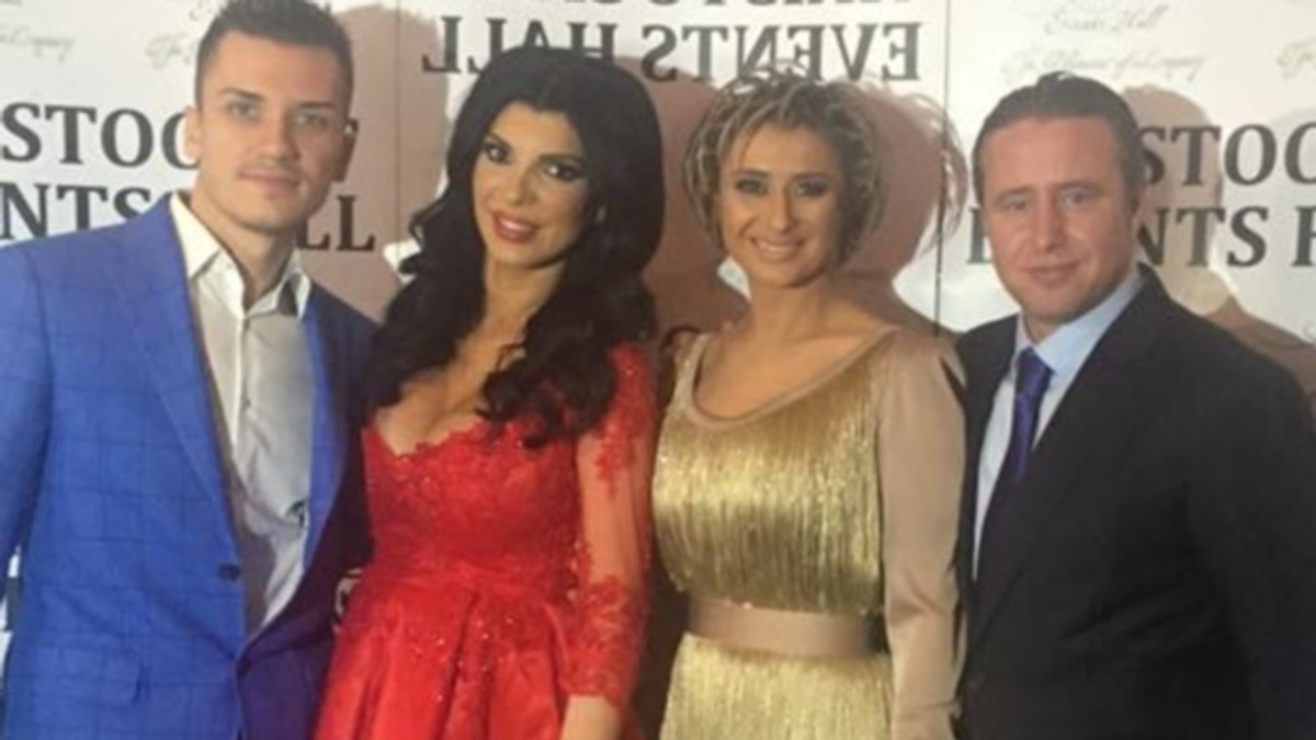 Nașa Anamaria Prodan e topită după fetița Andreei Tonciu. A răsfățat-o la mall pe finuța Rebecca
