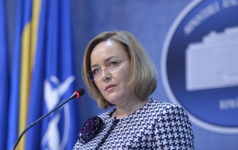 Carmen Dan, atacată cu muștar la ieșirea de la DIICOT, unde a fost audiată peste 6 ore în dosarul „10 august”