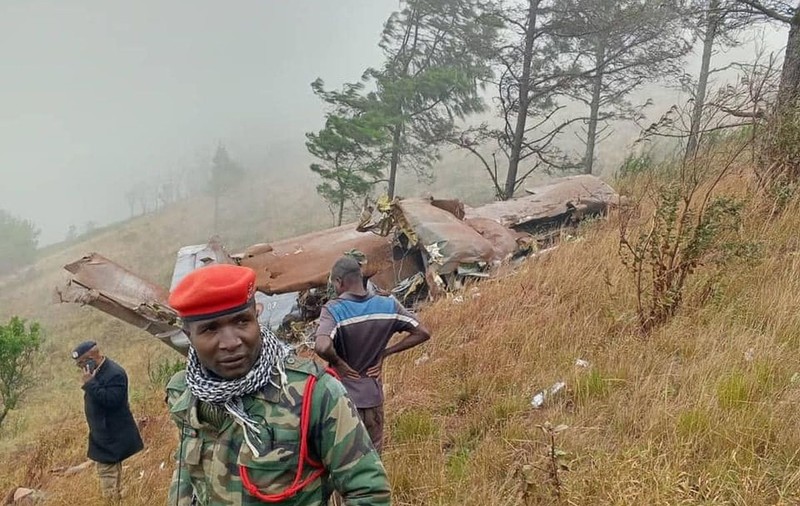 Vicepreședintele din Malawi și alte nouă persoane au murit după prăbușirea avionului în care se aflau, a anunțat președintele țării
