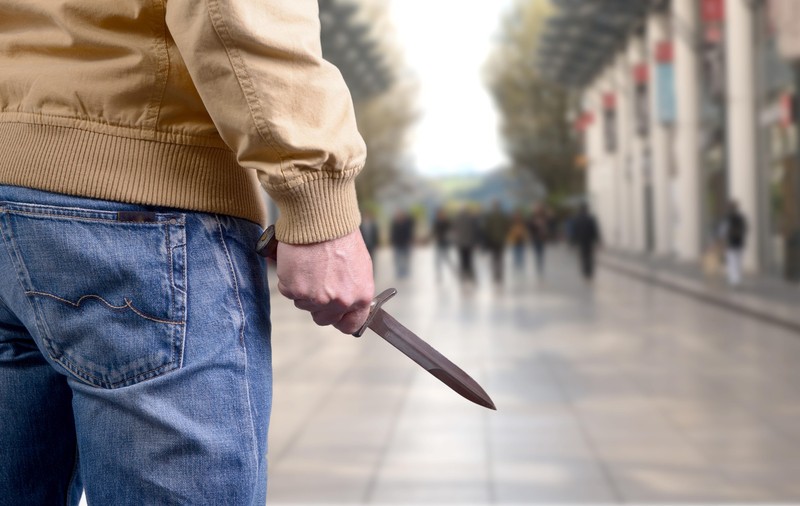 Un bărbat a înjunghiat mai mulți oameni într-un cartier din Tel Aviv. Atacatorul a fost împușcat