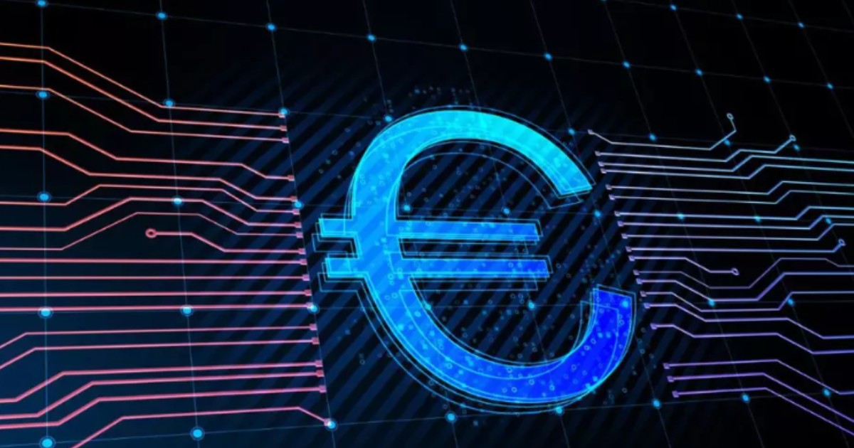 Imagine digitală cu simbolul Euro iluminat pe un fundal de circuite electronice interconectate