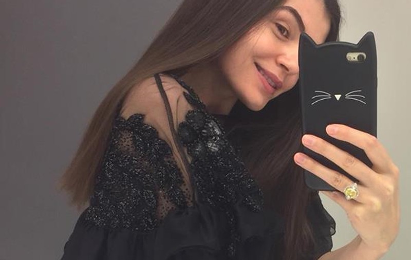 Ce fotografii a dat publicității Monica Gabor de Ziua Mamei. "Crești copiii altora"