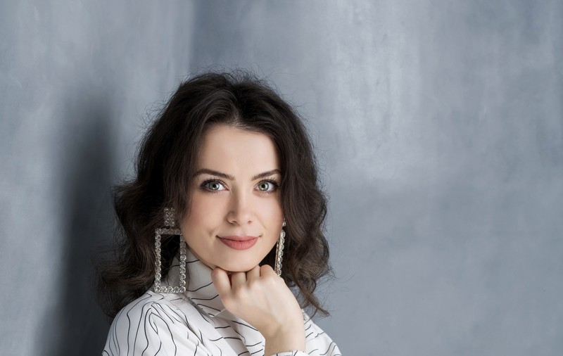Cea mai «fierbinte» din «Las Fierbinți». Anca Dumitra împlinește azi 32 de ani