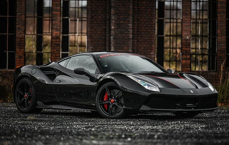 Reghe a primit un cadou de 375.000 de euro de la soție: un Ferrari 488 GTB