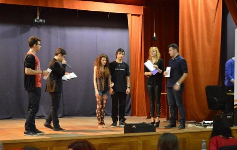 17 liceeni în finala competiței ”Pun pariu pe talent”