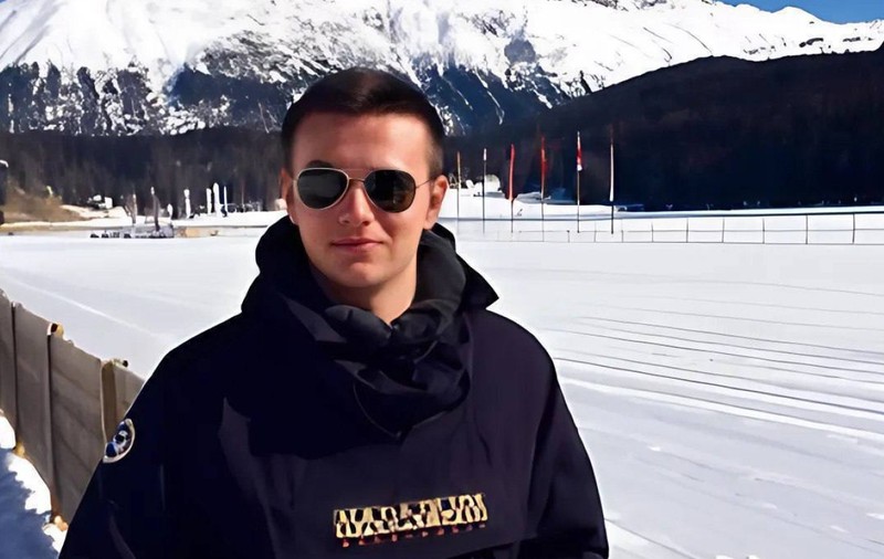 Nepotul lui Vladimir Putin se plimbă prin Europa în pofida războiului și a sancțiunilor. Tânărul deține o stațiune de schi în Munții Altai