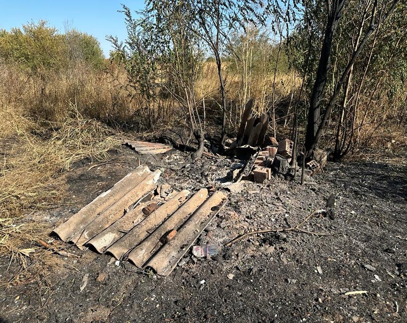 FOTOREPORTAJ Pompierii încă intervin în zona exploziei, oamenii spun că n-au primit ajutor: „Stăteam lângă o bombă și nu știam!”