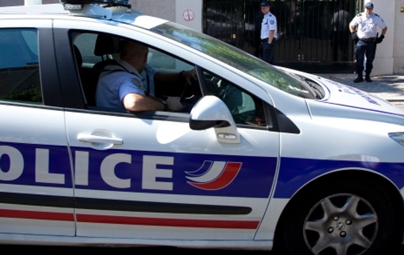 14 români au fost condamnați în Franța. Au furat cabluri telefonice în valoare de 800.000 de euro