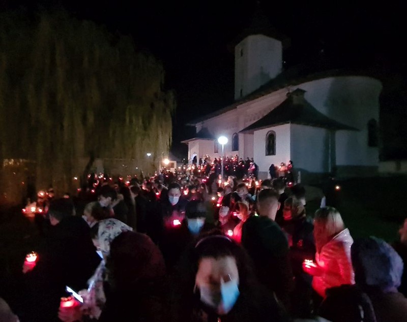 Peste 1.500 de oameni, la slujba de la Mănăstirea Gorovei, în Botoșani