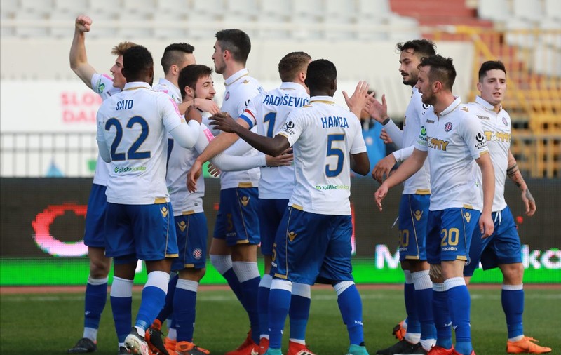 Derby-ul românesc din Croația, decis de un gol marcat de portar în ultima secundă / VIDEO