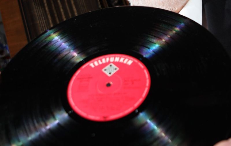 Album cu urlete şi răcnete, extrase din melodii celebre