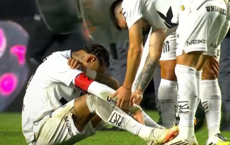 Neymar a plâns ca un copil, după umilința suferită în fața celor 50 de mii de fani I VIDEO   