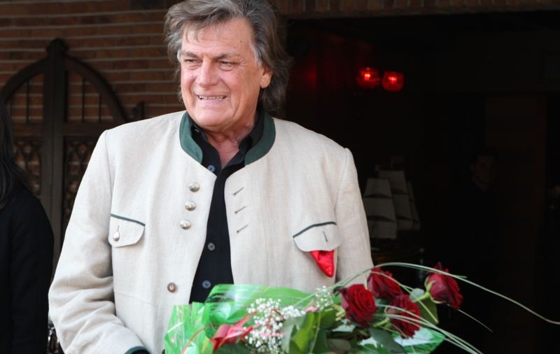 Vedetele îi urează "LA MULȚI ANI" lui Florin Piersic