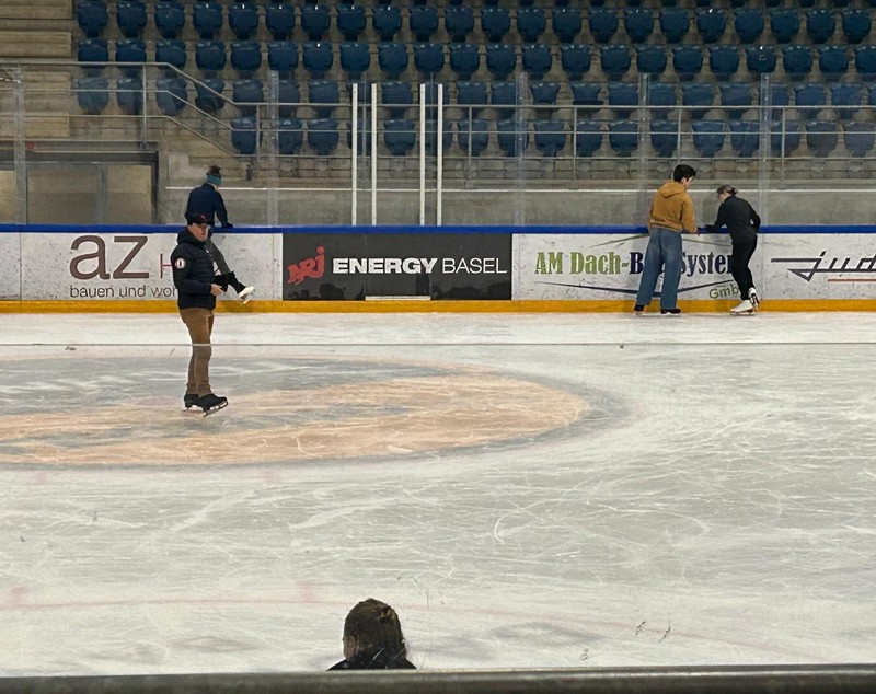 Viața fostului patinator Cornel Gheorghe în Elveția: „Să vezi ce mi s-a întâmplat la primărie, când am mers să ne înregistrăm. Oamenii de aici chiar lucrează pentru tine”