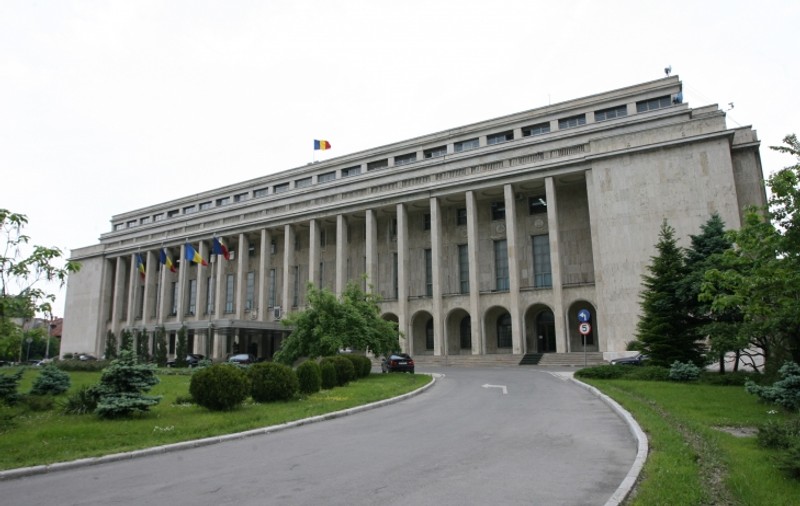 Variante de miniștri, după alegeri; PSD impune condiții dure, PNL defilează cu Săftoiu și Cîțu, Cioloș ar păstra câțiva dintre actualii colegi