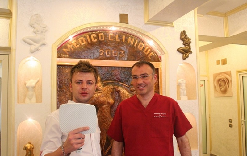 Foto | Stilistul Florin Hentz şi-a mărit buzele şi vrea epilare definitivă