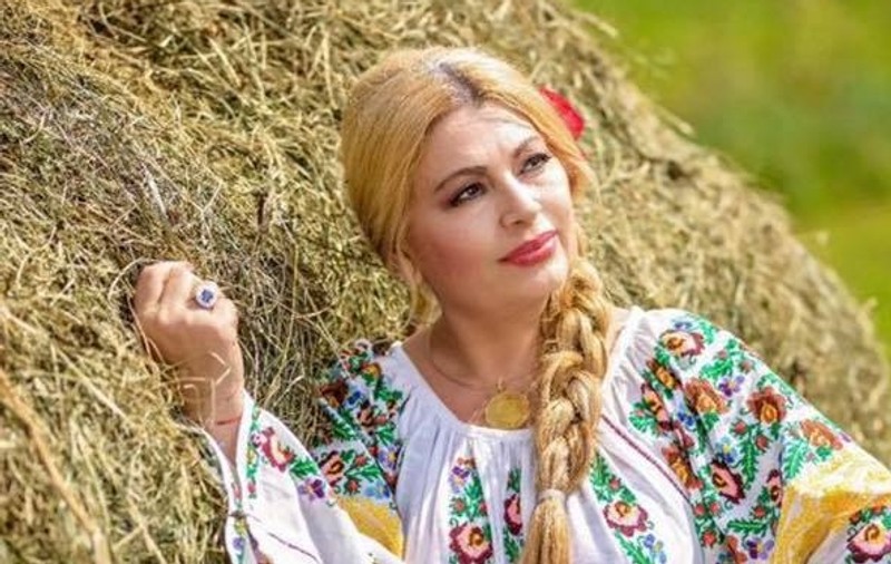 Doctor veterinar, Viorica Chiurciu vrea să fie și doctor în muzică! Cântăreața de folclor e studentă la Conservator