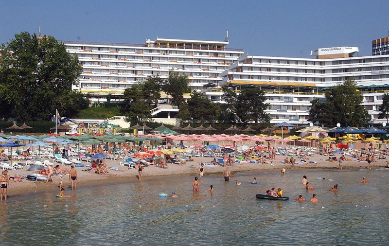 Măsuri de protecție anti-COVID pe litoral. Prefectul de Constanța: „Unul din scenarii, testarea turiștilor”