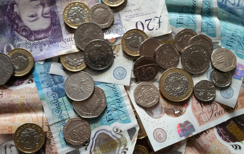 5 lucruri pe care să le verifici la deschiderea unui cont în euro