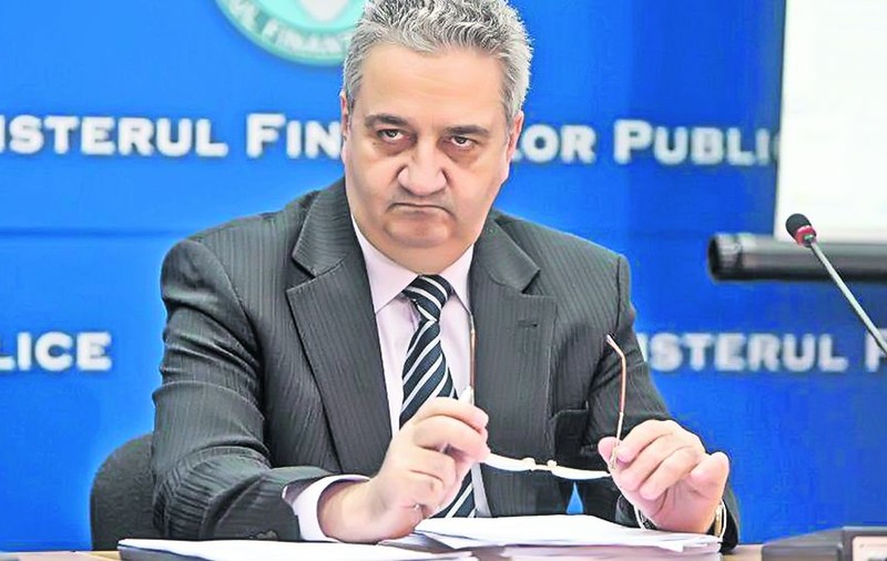Băncile nu mai sunt obligate să renunţe la comisioanele abuzive