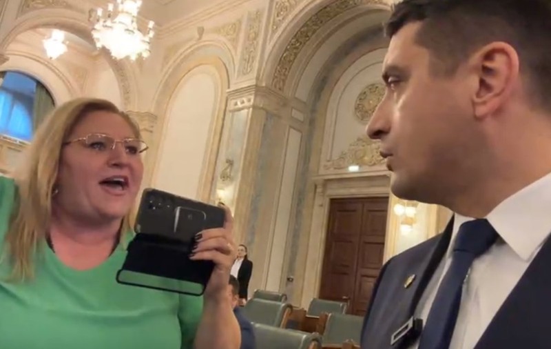 Scandal între Diana Șoșoacă și George Simion în Parlament. „Ăsta are tupeu, băi frate!” și „Nu mai țipați așa, nu mai mințiți” - VIDEO