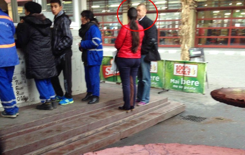 Exclusiv! Cu afacerile în piuneze şi cercetat de DNA, Rudel Obreja se delectează cu un mic în Piaţa Obor | FOTO