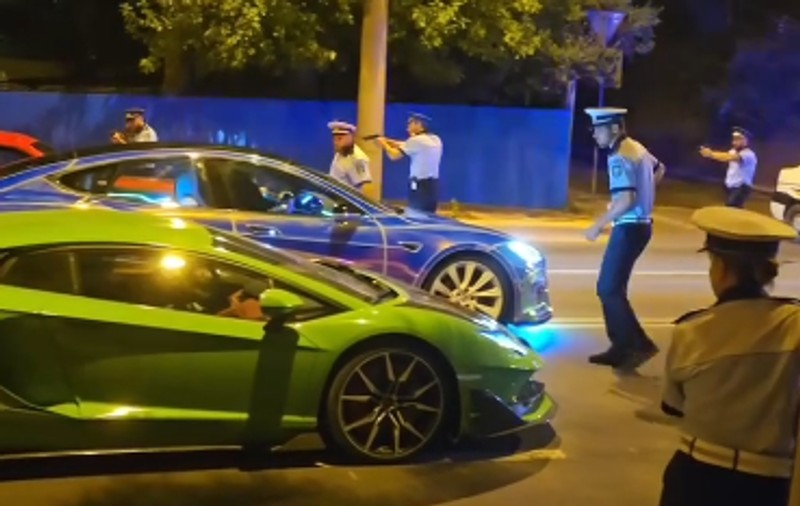 O secvență din noul film al lui Codin Maticiuc a devenit virală, după ce internauții au crezut că este o întâmplare adevărată: „Au scos milițienii pistoalele”
