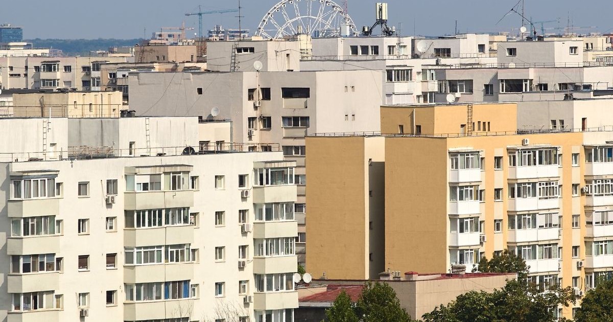 Blocuri, vedere de sus asupra orașului București